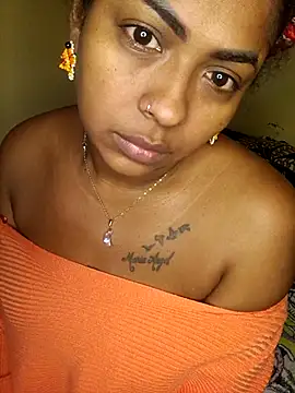 miss-jackson1 online show from 11/16/25, 10:04