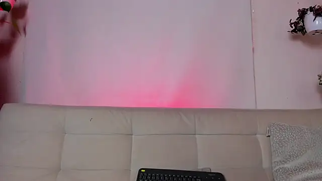 roselinedior online show from 01/29/25, 02:00