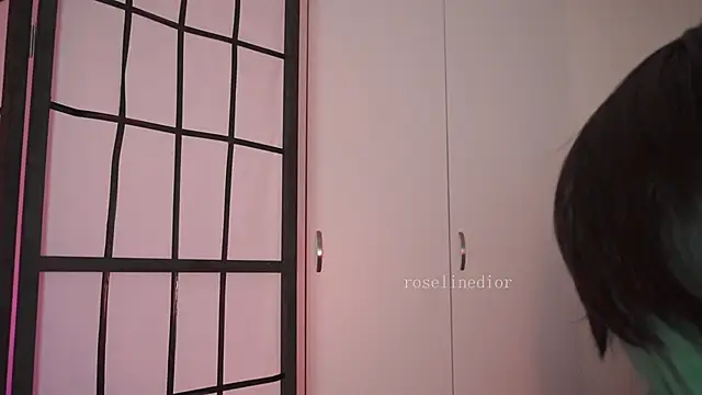 roselinedior online show from 04/23/26, 12:29