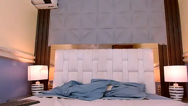 VeronicaRobles online show from 03/18/25, 05:31