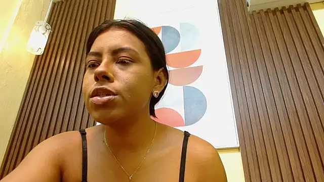 VeronicaRobles online show from 10/31/25, 07:59