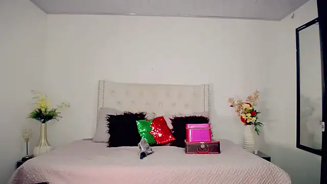 maria camilacms online show from 02/25/25, 04:00