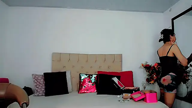 maria camilacms online show from 10/17/25, 03:47