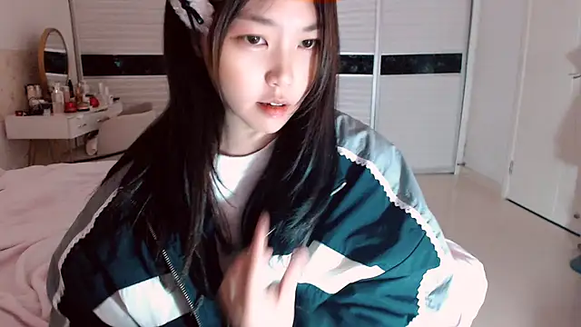 -Lucky Girl online show from 01/15/26, 01:54