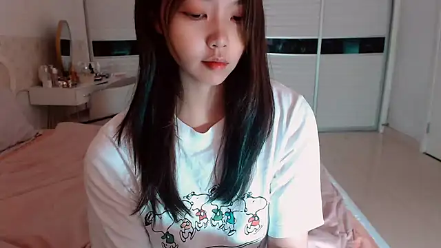 -Lucky Girl online show from 06/10/26, 02:01