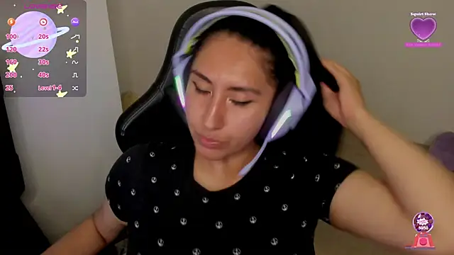 Snapshot of nerdgirl_314 chatting on 12/27/24, 01:00 nerdgirl 314 online show from 12/27/24, 01:00