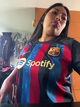 emmyjhonson07 online show from 12/18/25, 02:01