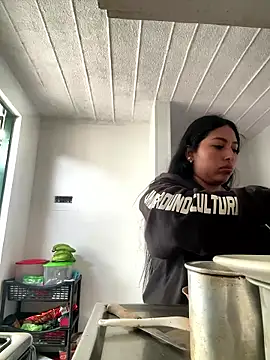 emmyjhonson07 online show from 01/16/26, 04:22