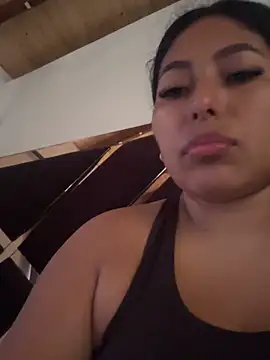 emmyjhonson07 online show from 03/27/26, 02:17