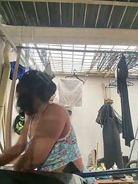 emmyjhonson07 online show from 04/23/26, 11:20