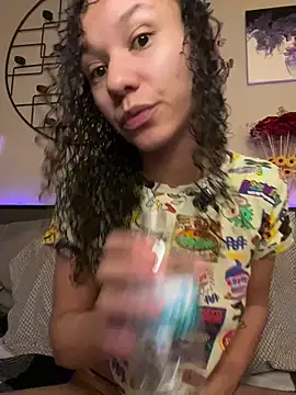  Neeka  online show from 01/16/25, 11:15