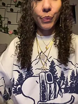  Neeka  online show from 10/19/25, 05:19