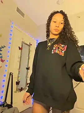  Neeka  online show from 11/20/25, 03:12