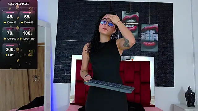 Snapshot of kathy1_sc chatting on 11/06/25, 08:32 kathy1 sc online show from 11/06/25, 08:32