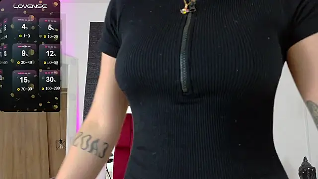 Snapshot of kathy1_sc chatting on 11/27/25, 08:33 kathy1 sc online show from 11/27/25, 08:33