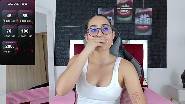 Snapshot of kathy1_sc chatting on 12/13/25, 07:53 kathy1 sc online show from 12/13/25, 07:53