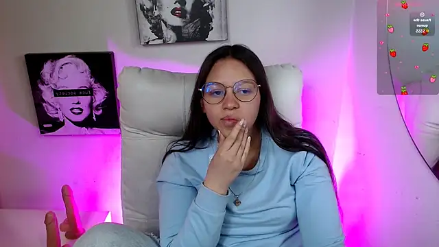 SamanthaRoldaan online show from 12/04/25, 09:34