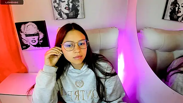 SamanthaRoldaan online show from 04/20/26, 02:42