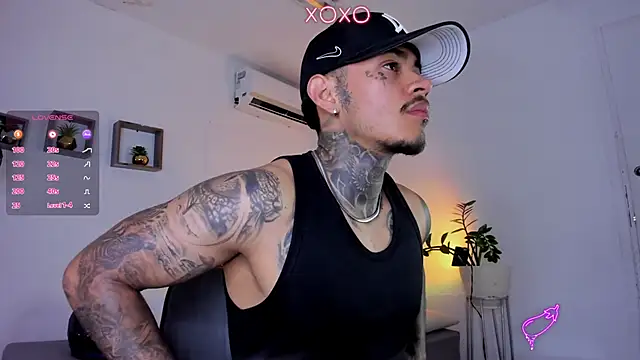 Snapshot of JordanSmiith_ chatting on 02/07/25, 07:59 JordanSmiith online show from 02/07/25, 07:59