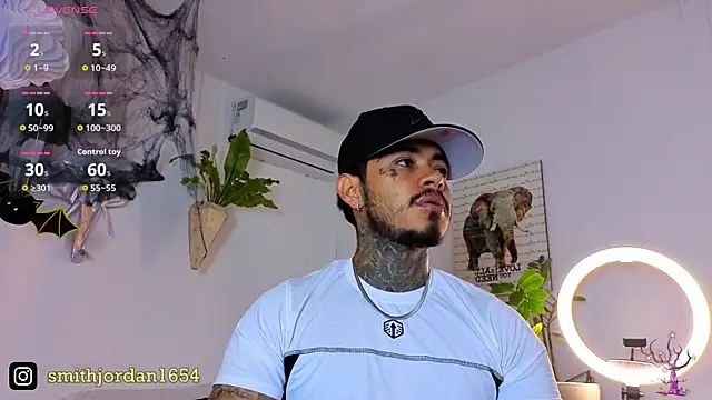 Snapshot of JordanSmiith_ chatting on 10/23/25, 08:51 JordanSmiith online show from 10/23/25, 08:51