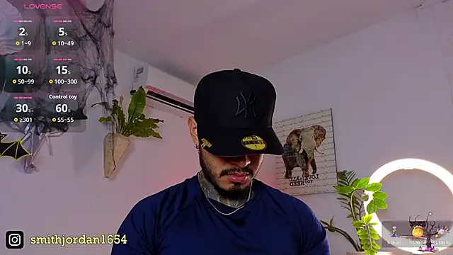 Snapshot of JordanSmiith_ chatting on 10/29/25, 09:05 JordanSmiith online show from 10/29/25, 09:05