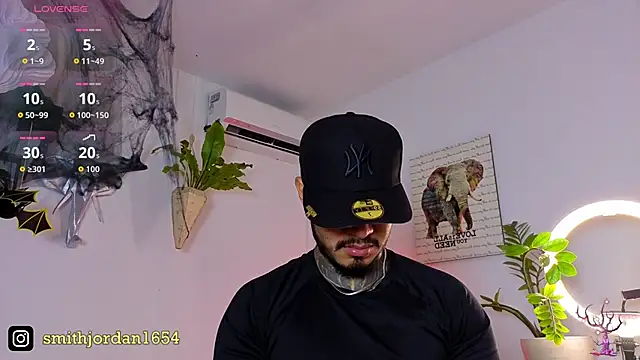 Snapshot of JordanSmiith_ chatting on 10/30/25, 09:37 JordanSmiith online show from 10/30/25, 09:37