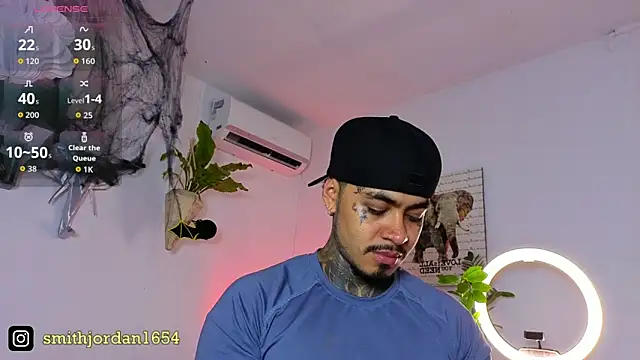 Snapshot of JordanSmiith_ chatting on 11/04/25, 09:47 JordanSmiith online show from 11/04/25, 09:47