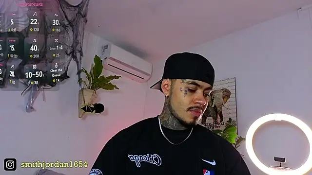 Snapshot of JordanSmiith_ chatting on 11/05/25, 09:26 JordanSmiith online show from 11/05/25, 09:26