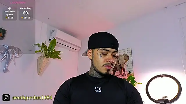 Snapshot of JordanSmiith_ chatting on 11/06/25, 08:54 JordanSmiith online show from 11/06/25, 08:54