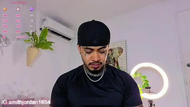 Snapshot of JordanSmiith_ chatting on 11/21/25, 08:40 JordanSmiith online show from 11/21/25, 08:40