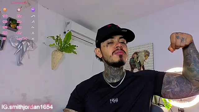 Snapshot of JordanSmiith_ chatting on 11/29/25, 09:29 JordanSmiith online show from 11/29/25, 09:29