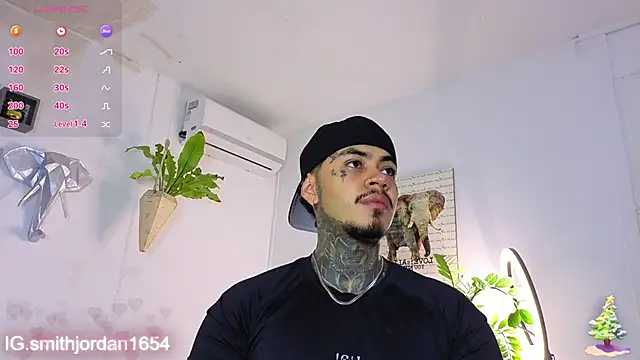 Snapshot of JordanSmiith_ chatting on 12/03/25, 07:56 JordanSmiith online show from 12/03/25, 07:56