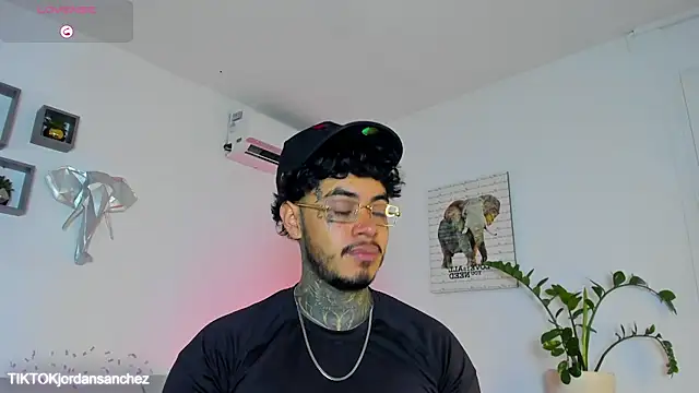 JordanSmiith  online show from 01/17/26, 09:07