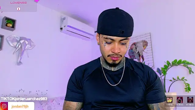 JordanSmiith  online show from 04/01/26, 08:28