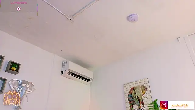 JordanSmiith  online show from 06/25/26, 05:12