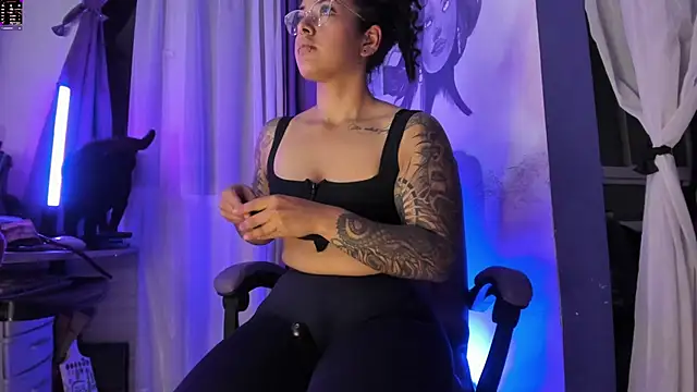 witchviolet online show from 11/24/25, 11:15