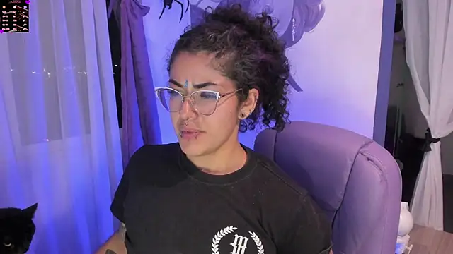 witchviolet online show from 12/01/25, 03:33