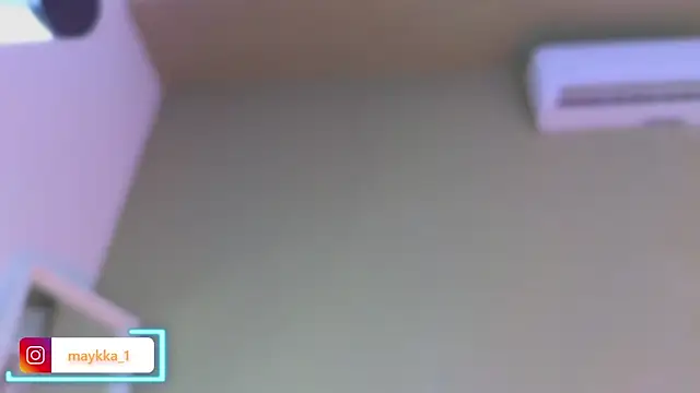 maykka online show from 03/23/25, 03:21