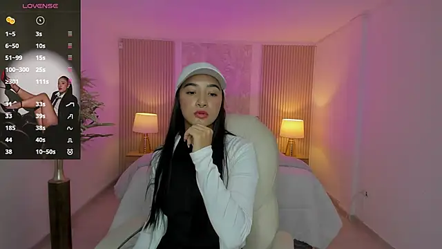 Antonella Grayy online show from 11/13/25, 10:58