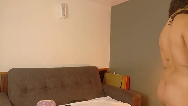 eva daemon online show from 10/06/25, 11:40