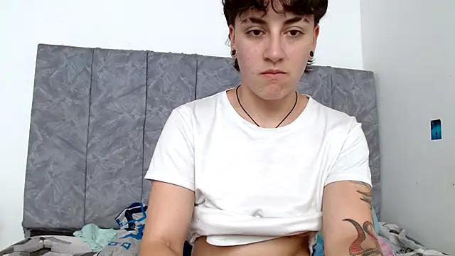 linda 33 online show from 10/30/25, 08:20