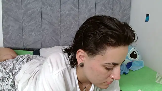 linda 33 online show from 11/01/25, 08:11