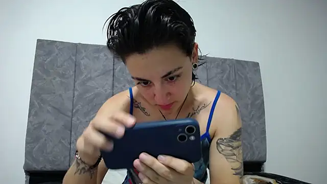 linda 33 online show from 01/08/26, 07:49