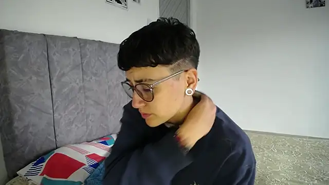 linda 33 online show from 02/19/26, 05:42