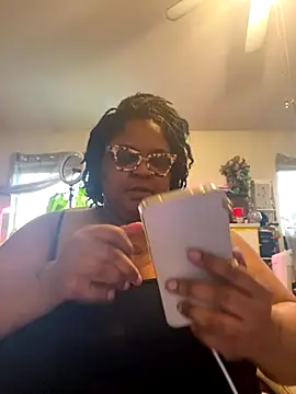 kweenxkarma online show from 09/10/25, 08:53