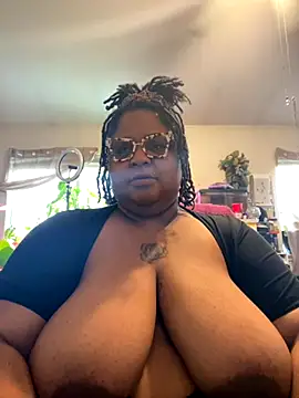 kweenxkarma online show from 09/15/25, 07:25