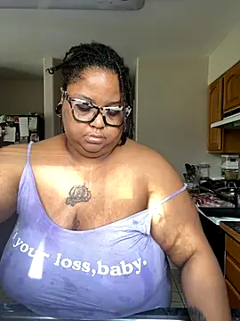 kweenxkarma online show from 10/21/25, 09:37