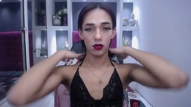 Snapshot of KatrinaQueen1 chatting on 02/07/25, 07:07 KatrinaQueen1 online show from 02/07/25, 07:07