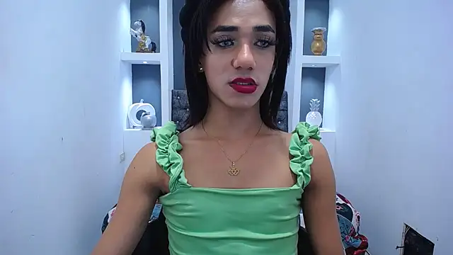 Snapshot of KatrinaQueen1 chatting on 02/20/25, 12:30 KatrinaQueen1 online show from 02/20/25, 12:30