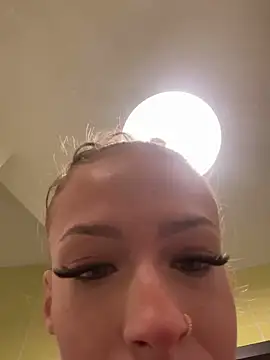 Snapshot of Leyladieistso47 chatting on 01/07/25, 11:03 Leyladieistso47 online show from 01/07/25, 11:03